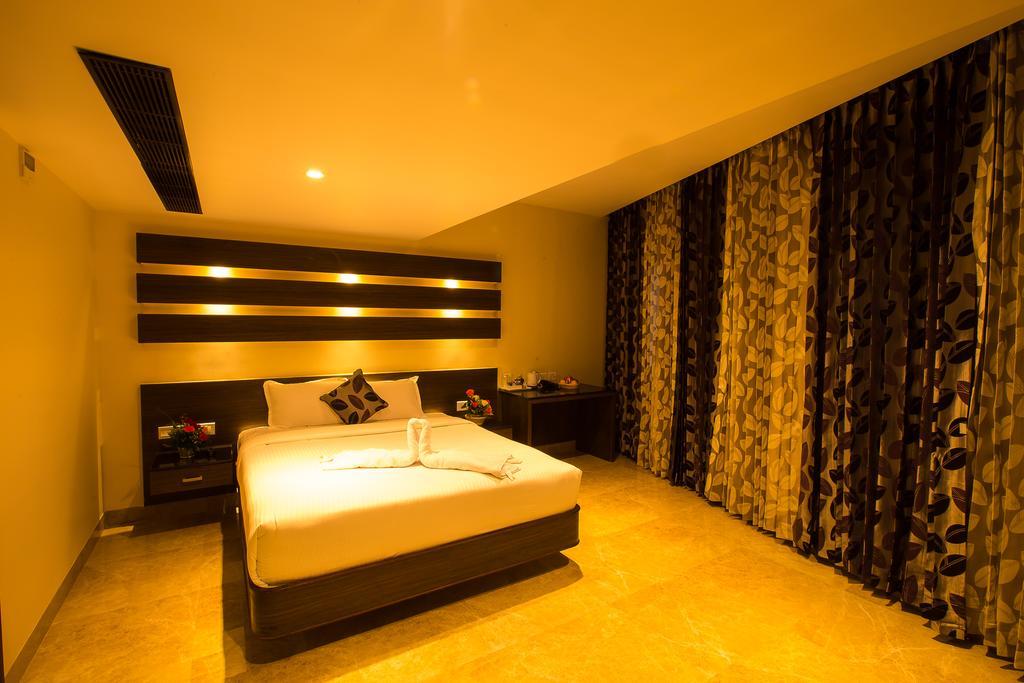 Hotel Radha Prasad Erode Ngoại thất bức ảnh