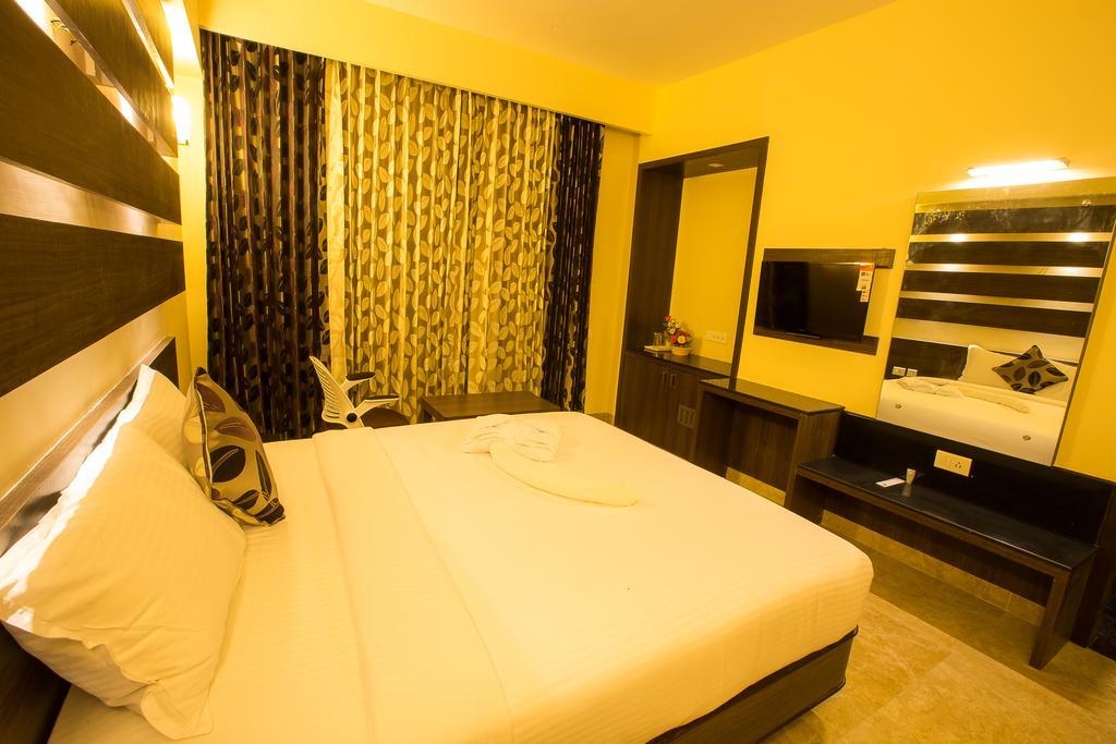 Hotel Radha Prasad Erode Phòng bức ảnh