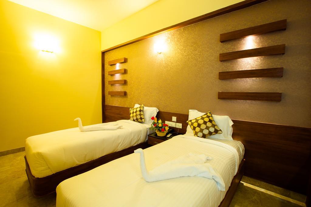Hotel Radha Prasad Erode Phòng bức ảnh