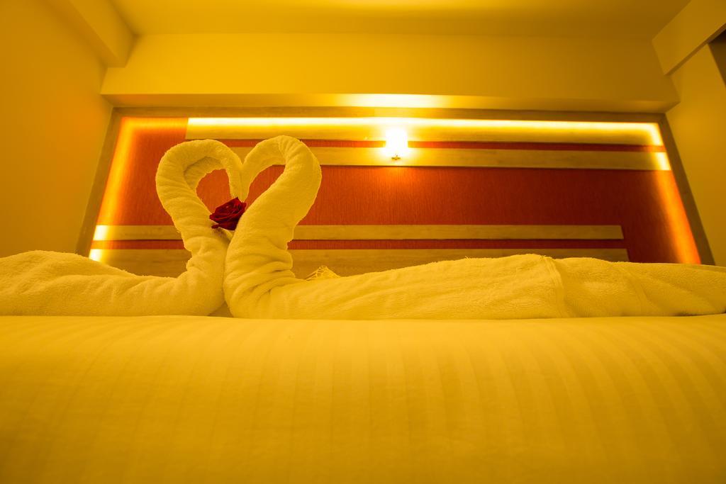 Hotel Radha Prasad Erode Phòng bức ảnh