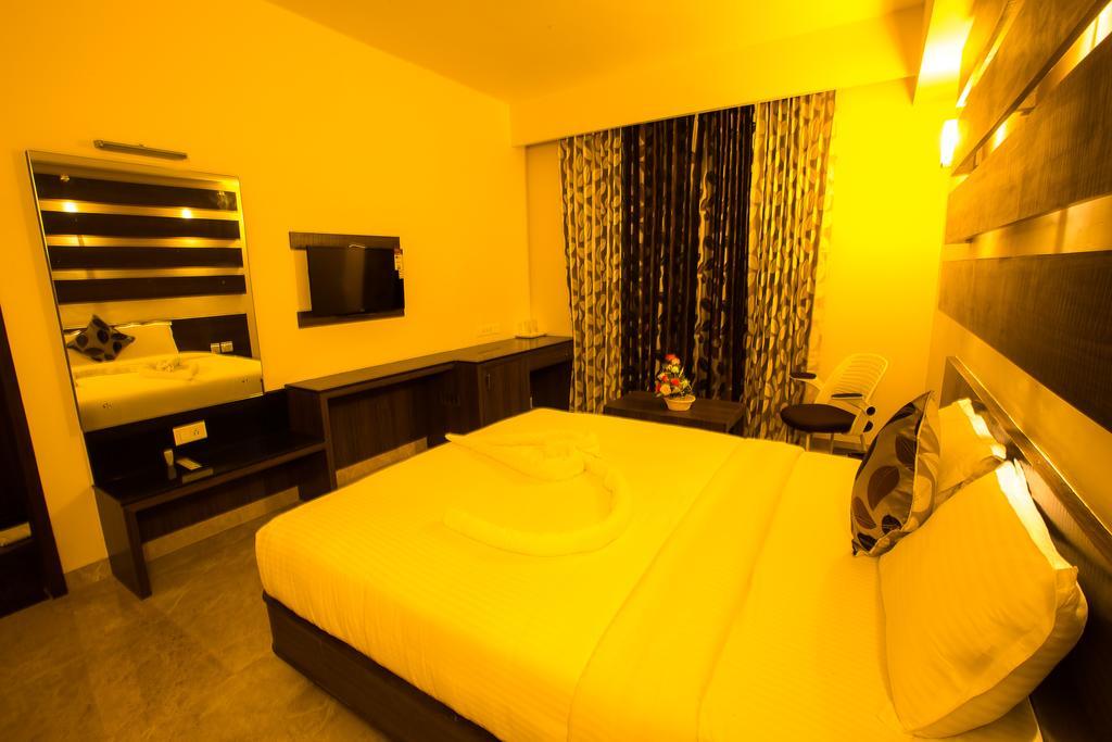 Hotel Radha Prasad Erode Phòng bức ảnh